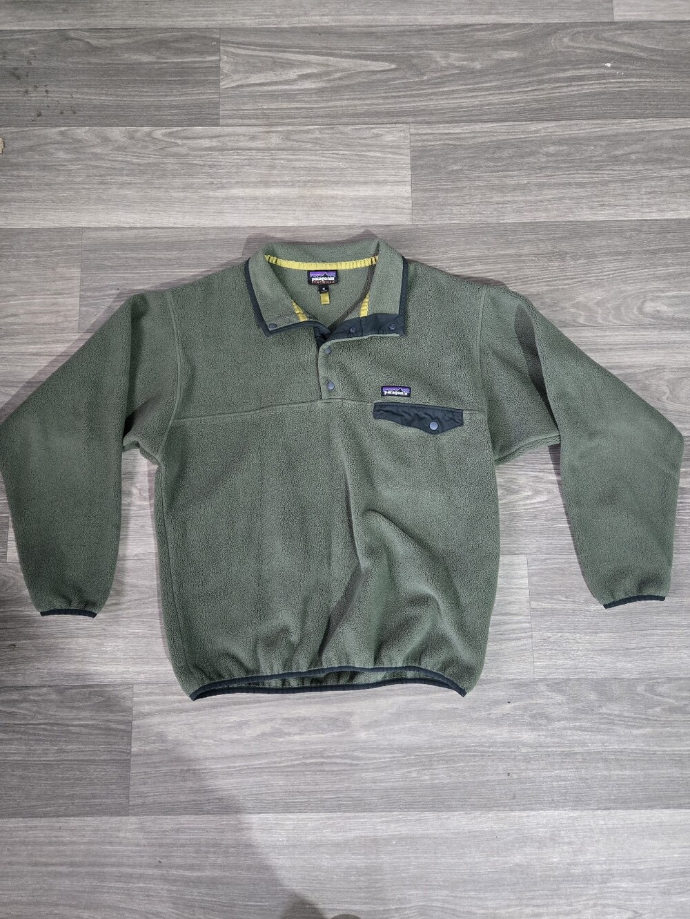 Patagonia T Snap Synchilla Fleece Pullover Olive Green Women’s Size Medium